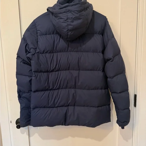 Patagonia Men’s Silent Down Jacket - Picture 6 of 10